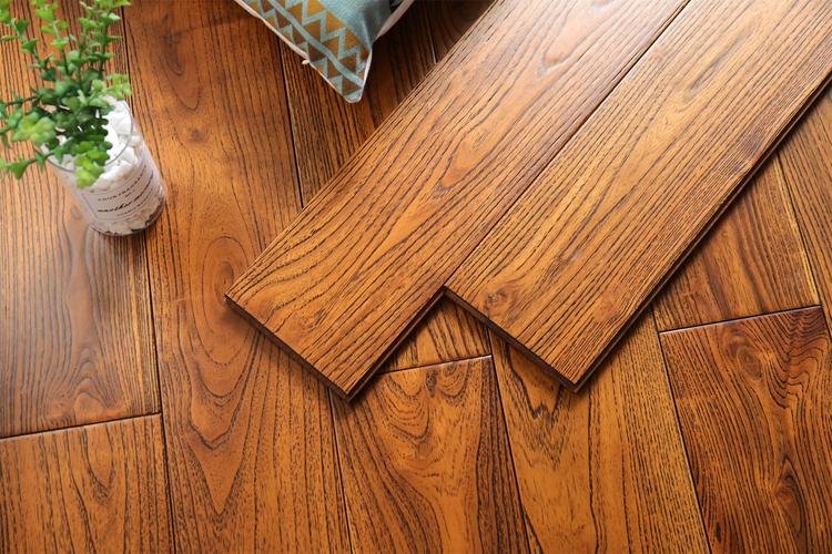 实木地板应该怎么配地垫?要如何选择呢?