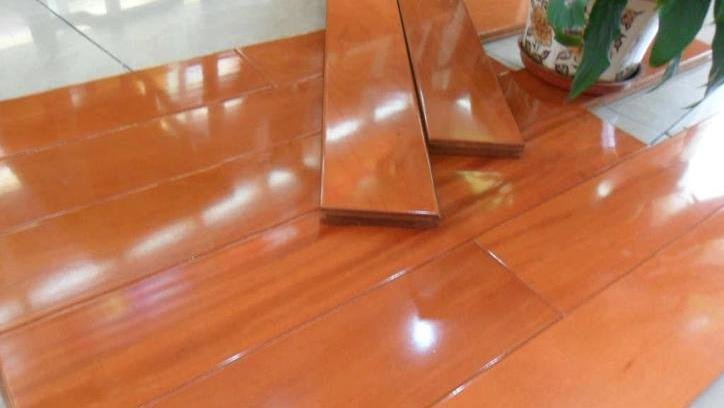 实木地板应该怎么配地垫?要如何选择呢?