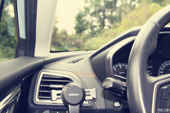 斯巴鲁XV29000公里绝不后悔的选择,改装前立帖留念