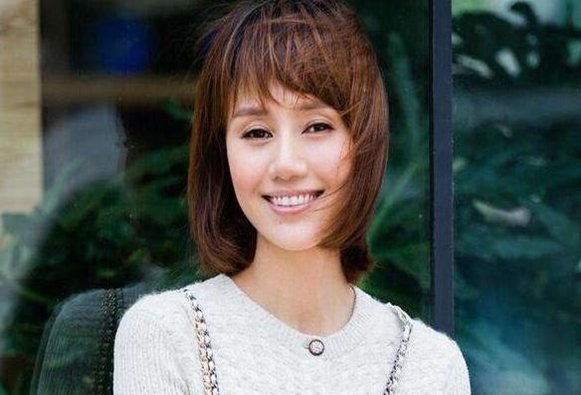 42岁的袁泉依旧美丽，她是如何用一个回眸定住戏的呢？