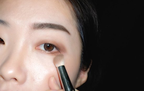 如何画眼影步骤图解