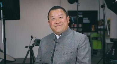 毁了女演员余倩雯的曾志伟,依然逍遥在外,你怎么看?