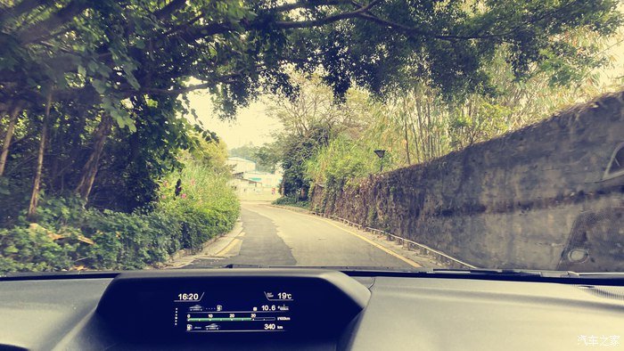 斯巴鲁XV29000公里绝不后悔的选择,改装前立帖留念