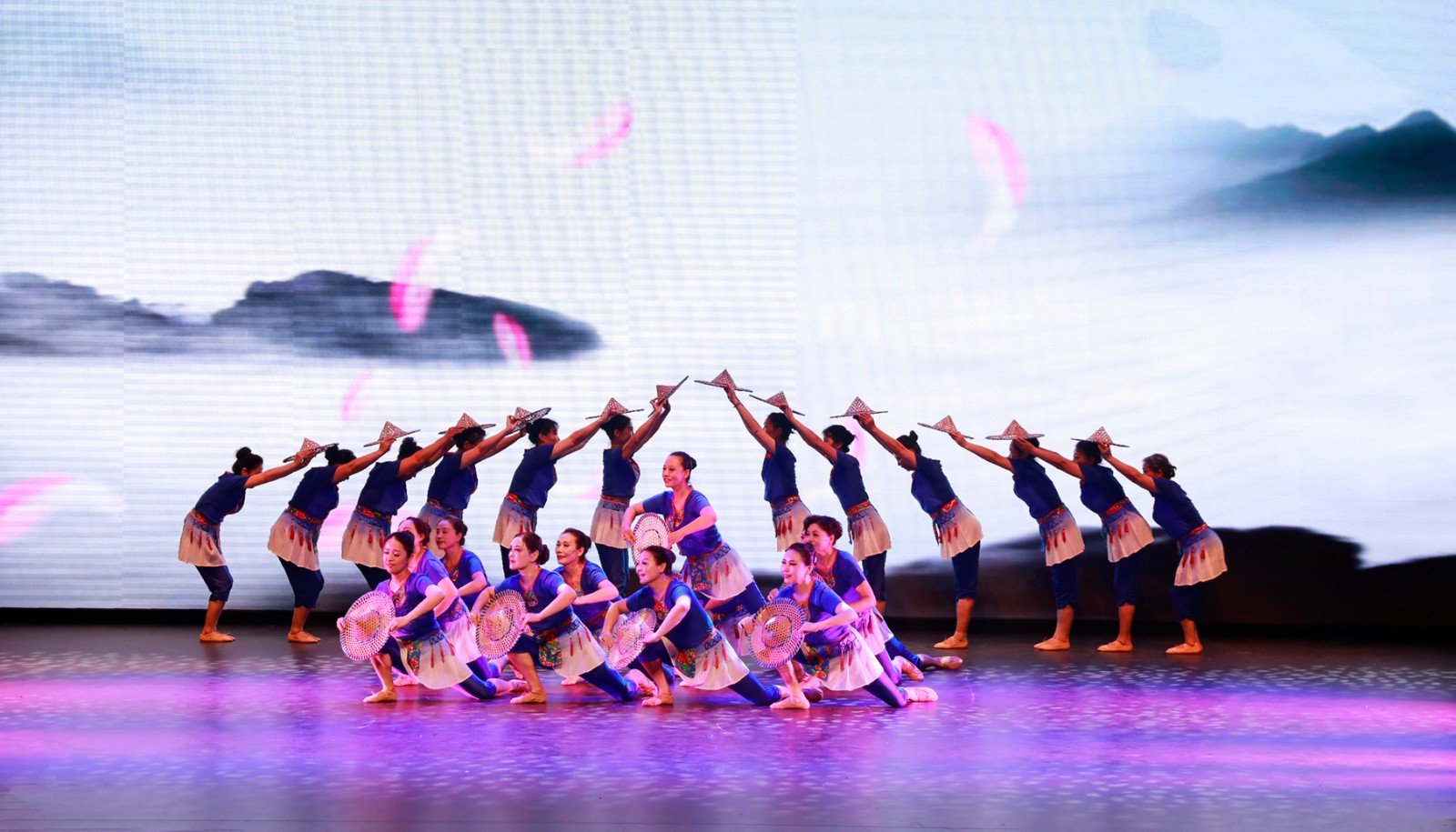 佳能相机EOS550D入门适合用吗？