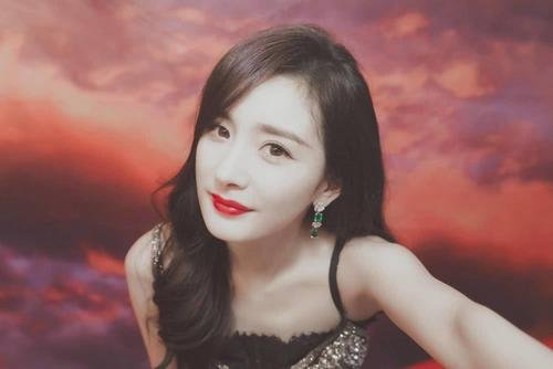 吴京的忠告,柳岩的遭遇,说明真实的娱乐圈乱成什么样?