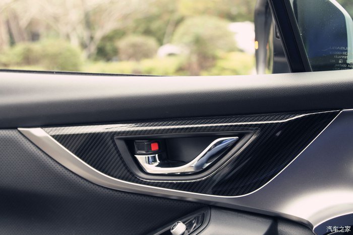 斯巴鲁XV29000公里绝不后悔的选择,改装前立帖留念