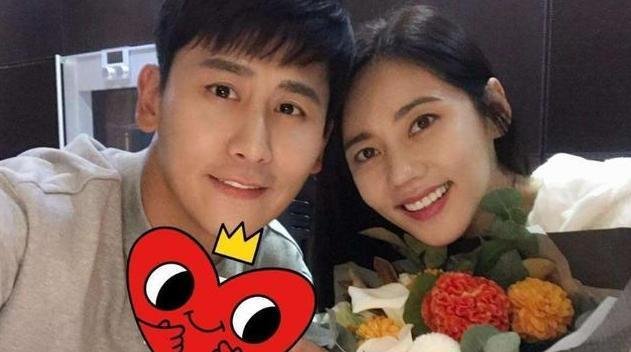 于晓光出道2年没戏拍还被坑，秋瓷炫为啥给他下跪求婚？