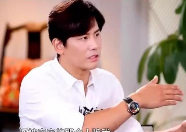 于晓光出道2年没戏拍还被坑，秋瓷炫为啥给他下跪求婚？