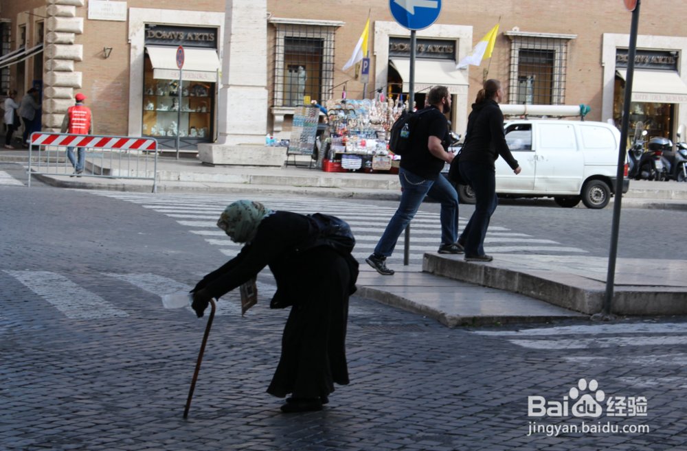 面对乞讨的老人怎么办?