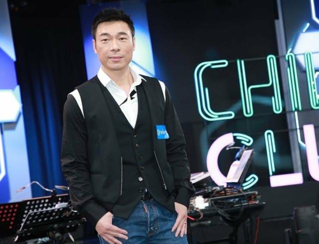 许志安复出称受到郑秀文鼓励,郑秀文为何如此卑微?