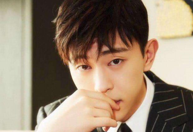 喻言成功追星明道高兴不已,娱乐圈还有哪些明星成功追偶像的例子?