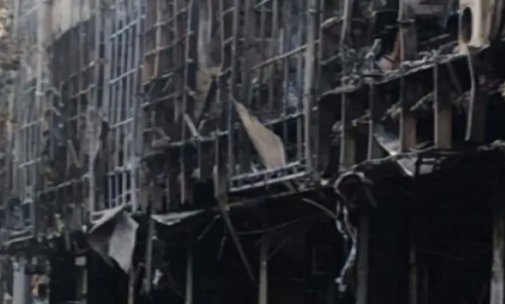 常州一商铺凌晨着火引燃周边商铺,引起火灾的原因是什么?