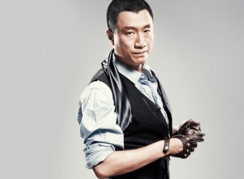 51岁孙红雷逛街被拍,路人镜头下的他,状态如何?