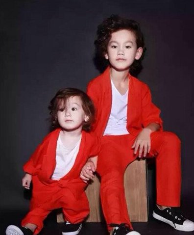 周嘉诚的爸爸妈妈到底是谁?