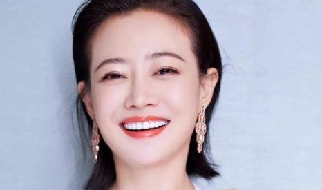 因拍戏遭邓超分手,嫁李光洁遭劈腿,单亲妈妈的郝蕾不该被遗忘,你觉得呢?