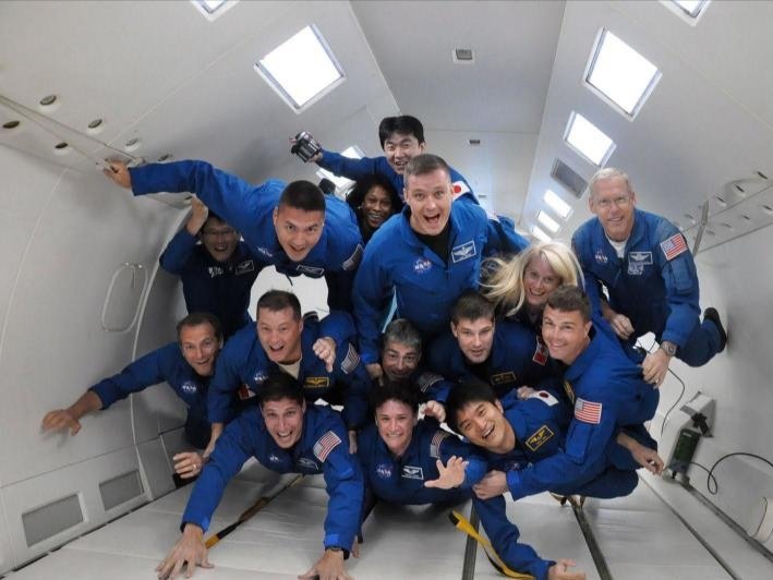 NASA辟谣地球引力最小能让扫帚立起来,NASA是什么神秘组织?