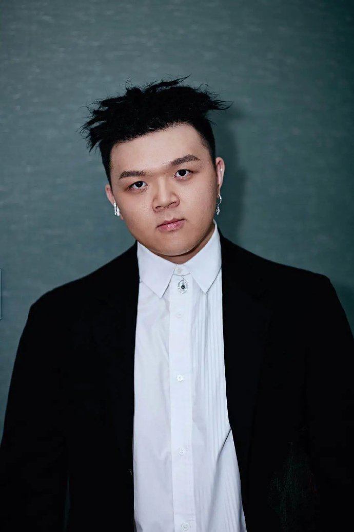 艾福杰尼疑恋情被曝,具体有何蛛丝马迹可寻?