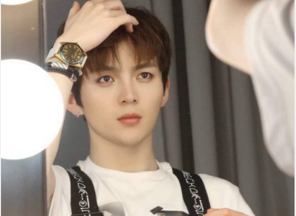 喻言成功追星明道高兴不已,娱乐圈还有哪些明星成功追偶像的例子?