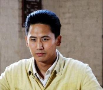 于晓光出道2年没戏拍还被坑，秋瓷炫为啥给他下跪求婚？