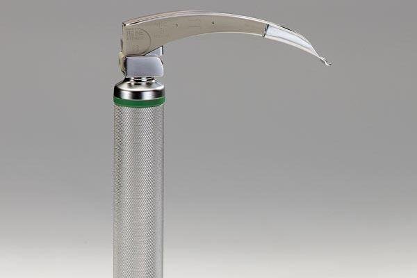 网红女医生用麻醉药捂晕自己,事后为何要报警道歉?