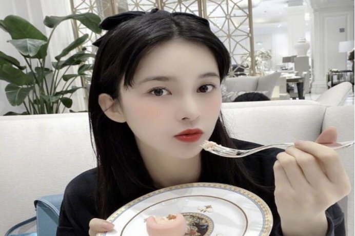 关于网传的赵樱子与胡一天的恋情，赵樱子是如何回应的？