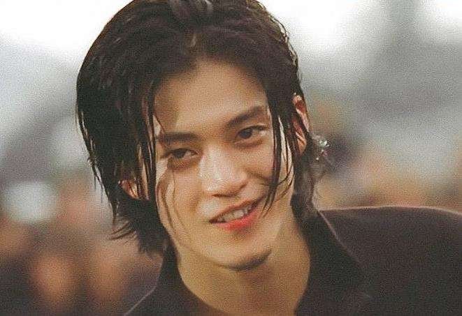 小栗旬山田优迎结婚10周年纪念日,二人有什么甜蜜往事?