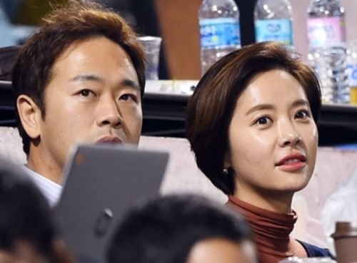 韩女星朴寒星怀二胎，老公犯罪她没离婚还选择原谅，她为什么会这么做？