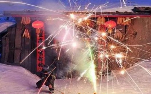 有哪些简短的20字以内的鞭炮的来历?