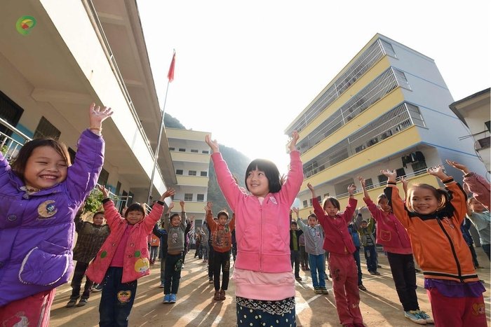 广元一农村学校的留守小学生在课间操齐跳街舞，对此你有何感触？