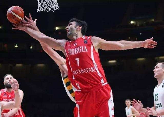 帕楚里亚在NBA打球什么水平?