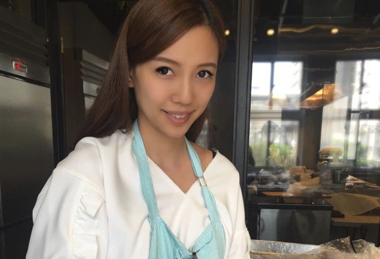 李靓蕾五年生三个孩子,离婚后她的近况如何?