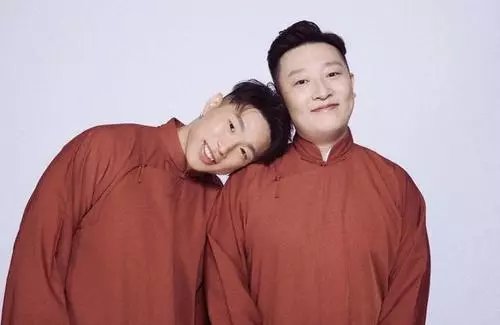 德云社烧饼宣布二胎得子!大方晒儿子正脸照,孩子继承了父母的哪些优点?