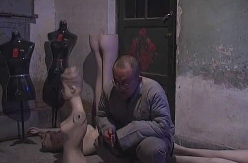 宁浩的电影《香火》表达了生存和信仰之间怎样的关系?