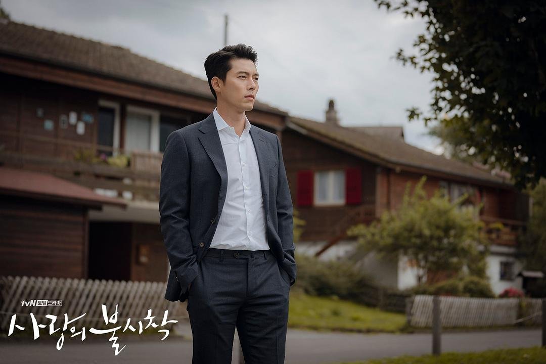 如何评价韩剧《爱的迫降》？