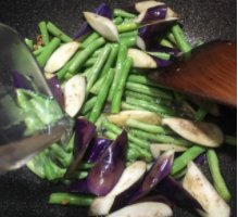 家常茄子怎么炒好吃又简单