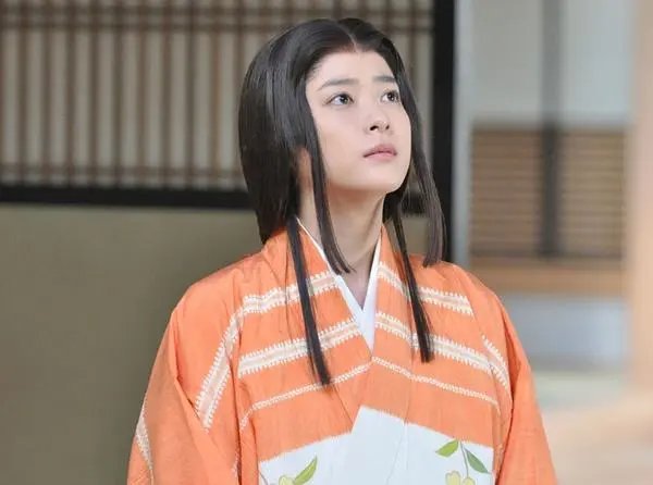 江公主们的战国江三任丈夫是?