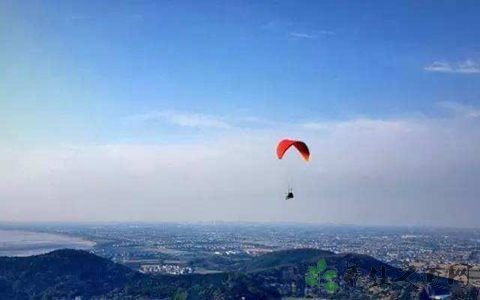 玩滑翔伞有什么注意事项?