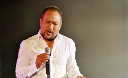 从来不敢仔细看你是什么歌