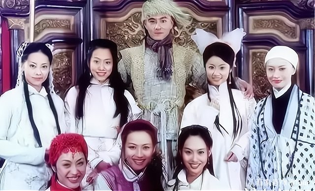 张卫健版《鹿鼎记》,“小宝与康熙”韦小宝七个老婆为什么被称为颜值巅峰?