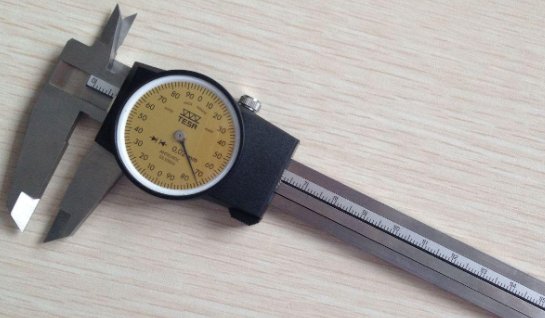 带表卡尺怎么认,怎么读数？