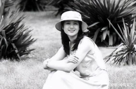 她是朱军的搭档,消失许久以为从央视离职,其实早已遗憾离世,是谁呢?