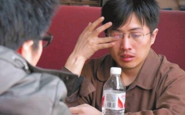 还记得住在网吧4年的“七哥”吗？将网吧当作学校宿舍，现状如何？