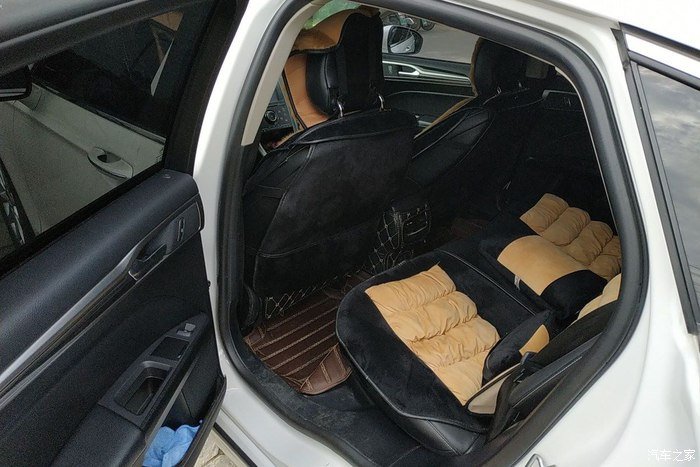 新蒙迪欧已经两年了，第一次发帖分享爱车蒙迪欧，谈谈用车感受