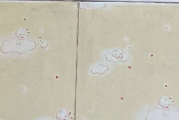 柳州一出租房内天花板滴血，这究竟是怎么回事？