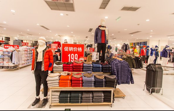 现对某商品降价20%促销,为了使销售总金额不变,销售量要比按原价销售时增加百分之几?