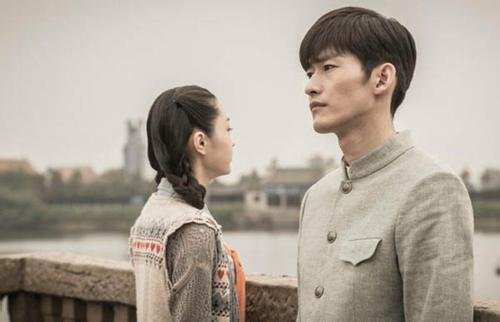 《传奇大亨》电视剧主角原型是谁?