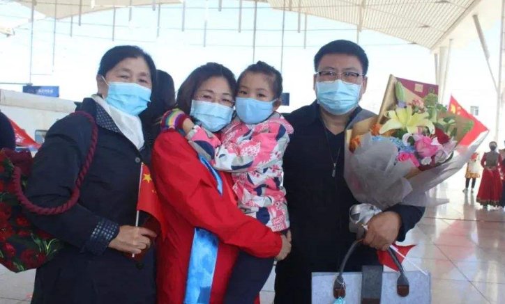 张伯礼院士泪洒会场，“逆行”的人有多美？