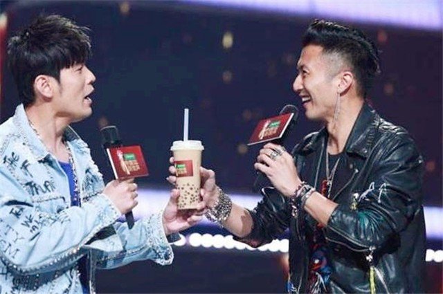 周杰伦代言的香飘飘果汁喝出异物,会对周杰伦的形象有影响吗?