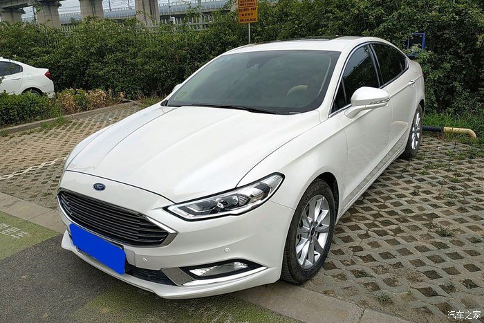 新蒙迪欧已经两年了，第一次发帖分享爱车蒙迪欧，谈谈用车感受