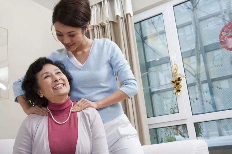 儿子送爸爸520贺卡打开变250,给父母送礼物你觉得最重要的是什么?